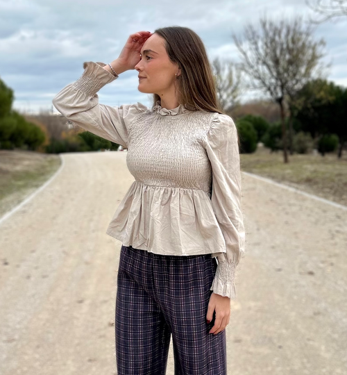 Blusa Atenas beige de algodón 100% manga larga talla única | CeCé The
Brand