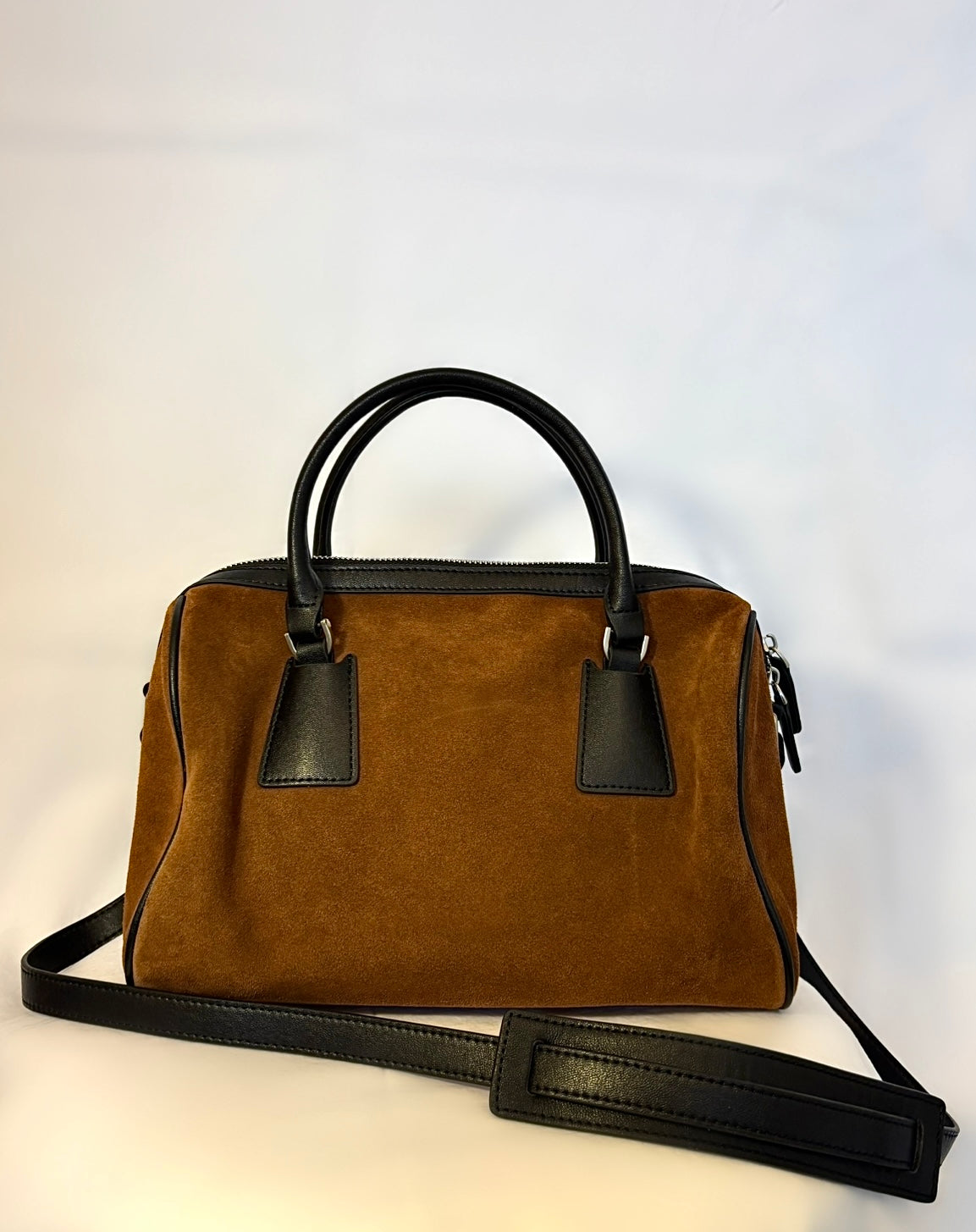 Bolso Palma de ante marrón con asa y bandolera | CeCé The Brand