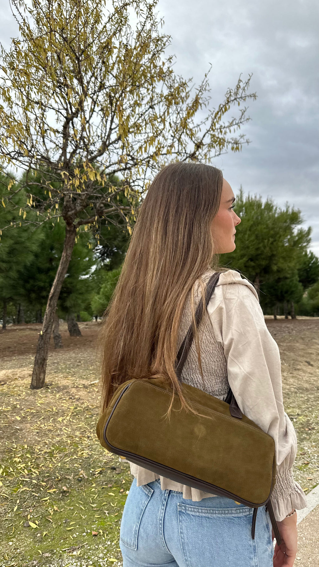 Bolso Soho caqui piel serraje look completo | CeCé The Brand