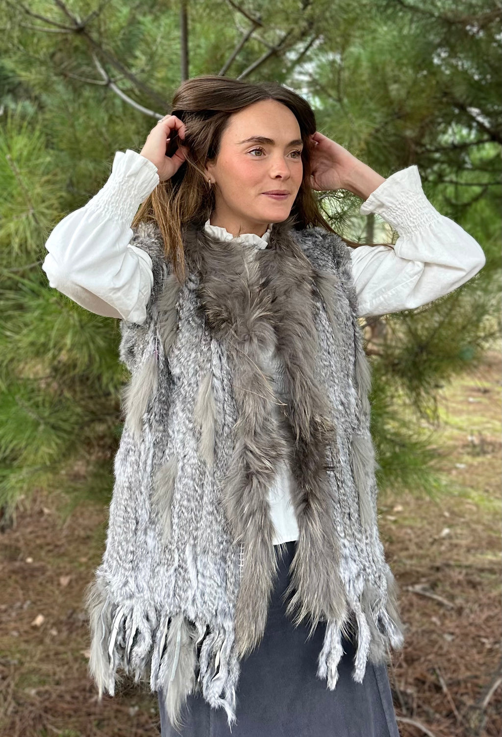 Chaleco Oslo gris pelo conejo mujer vista frontal | CeCé The Brand